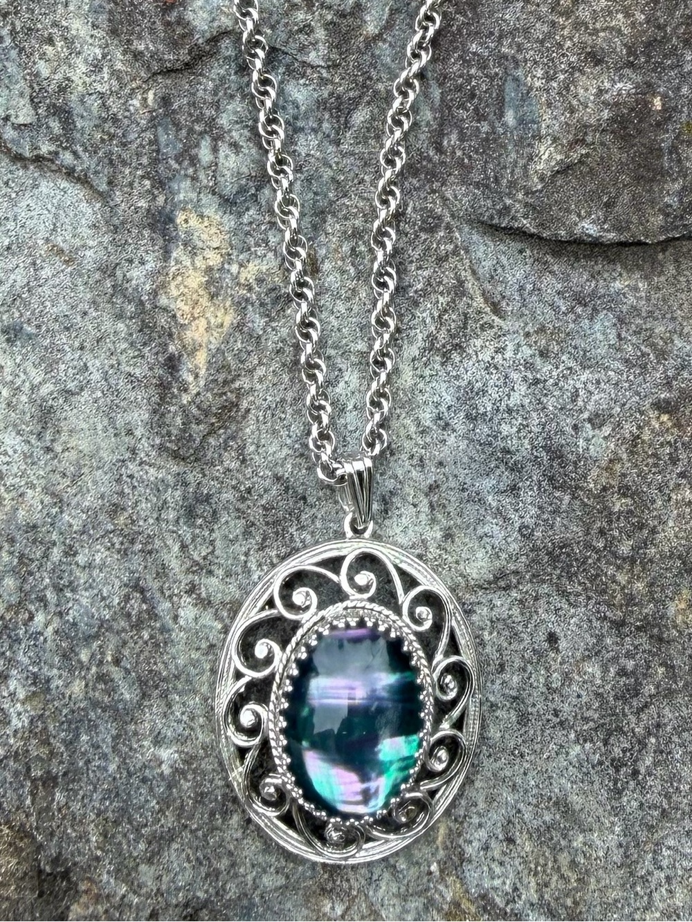 Vintage Whiting & Davis Iridescent Purple Green Silver Filigree Pendant Necklace - Picture 3 of 14